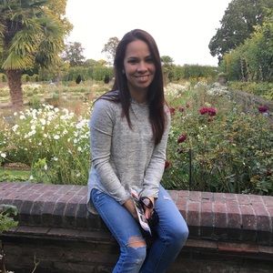 Meet your Posher, Angela